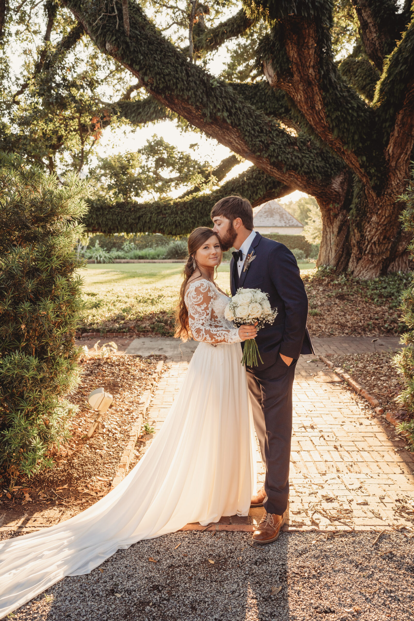 Hannah and James wedding portrait at Pavilion of the Two Sisters
